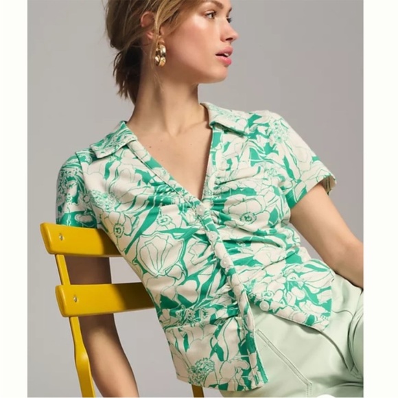 Anthropologie Tops - Anthropologie Maeve green white floral ruched button front cropped top size M